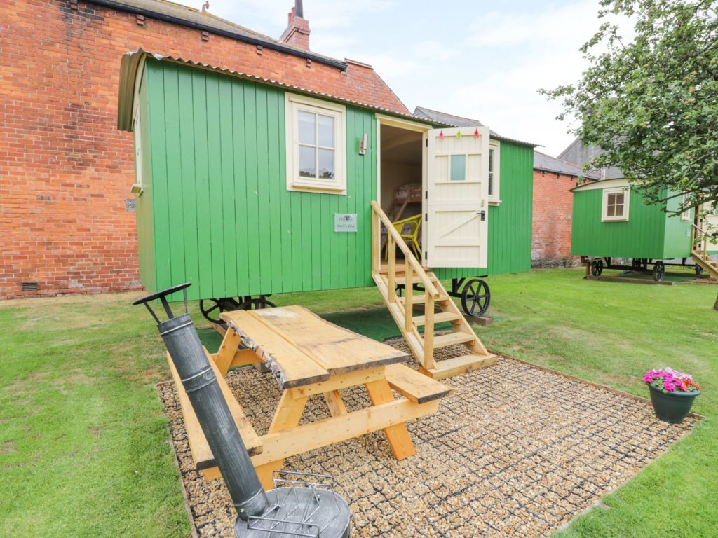 shepherds huts lake district - Jamies Hide Shepherds Hut